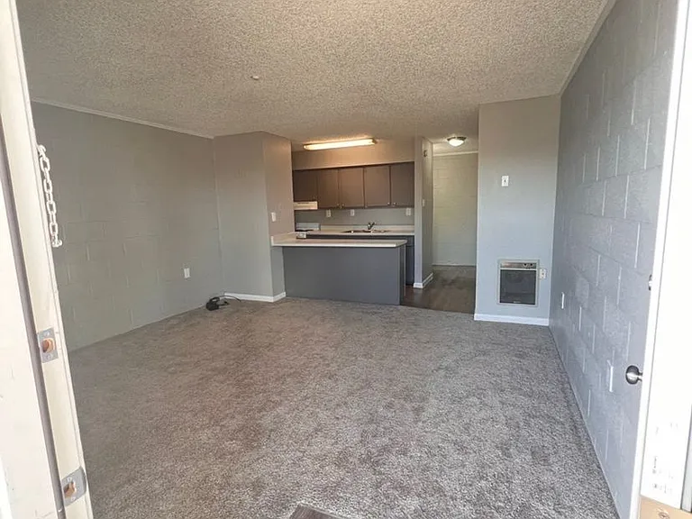 Fleur Apartments — Photo 11