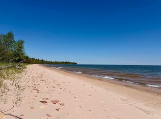 2060 Hermits Cove Rd, Lake Linden, MI 49945