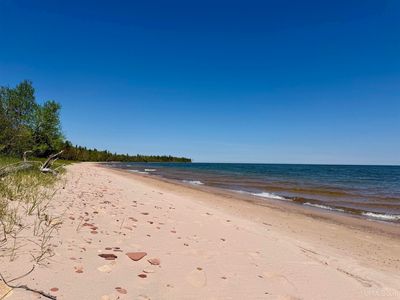 2060 Hermits Cove Rd, Lake Linden, MI, 49945