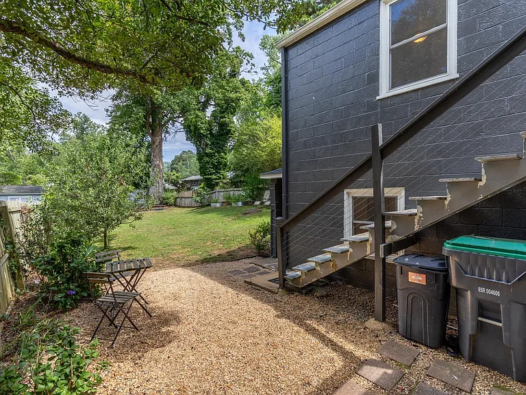 1415 Cherry Ave — Photo 32