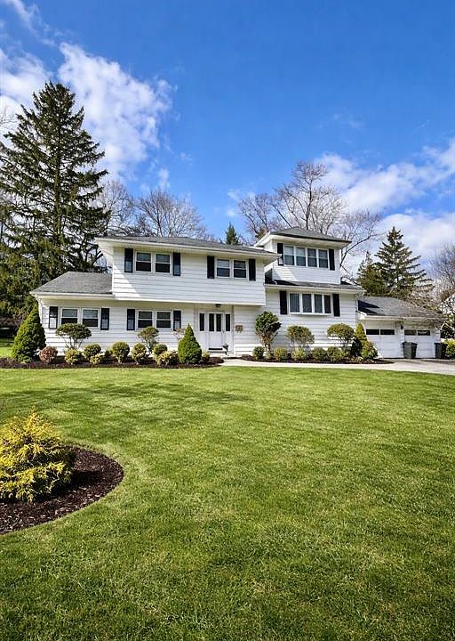 1st image of 71 Stewart St