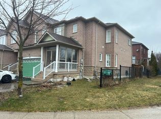 587 Mulock Ct #BASEMENT, Newmarket, ON L3Y 5H1