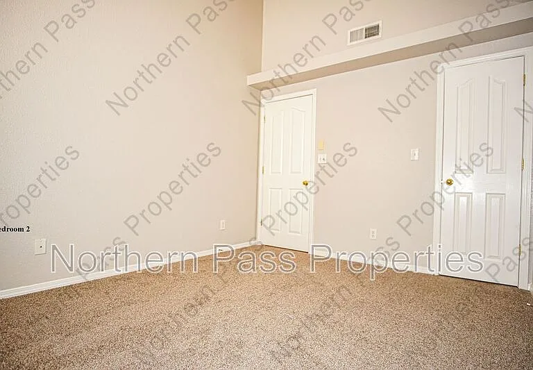 817 Dakota River Ave — Photo 22