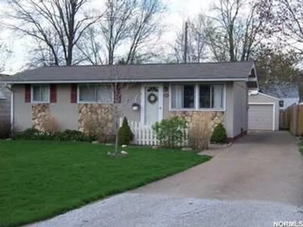 444 Olivet Dr, Elyria, OH 44035