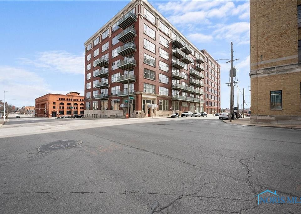 1st image of 745 Washington St APT 310