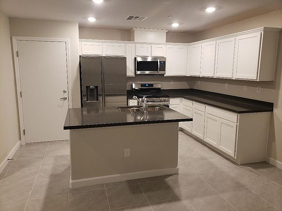 4th image of 3513 Herodain Ave