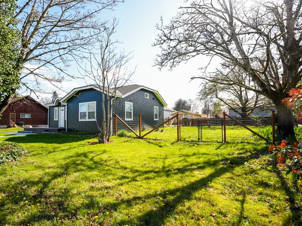 305 Yelm Ave W, Yelm, WA 98597