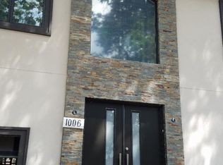 1006 Jassamine Way, Fort Lee, NJ 07024