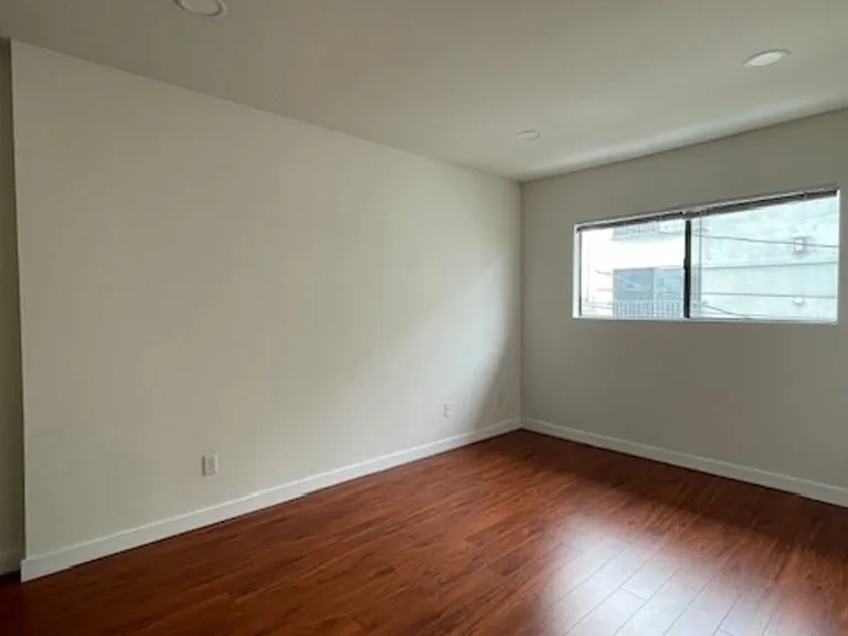 4826 Rosewood Ave #5 — Photo 18
