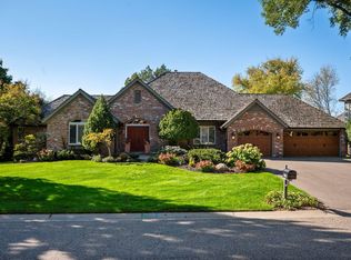 5100 Green Farms Rd, Edina, MN 55436