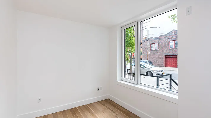 Rented by Nooklyn NYC LLC | media 19