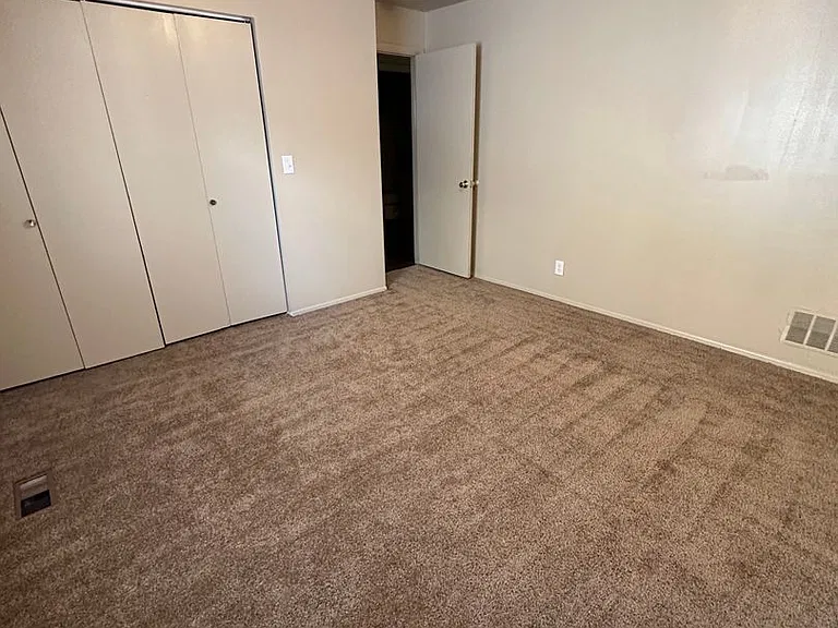 Eastridge — Photo 27