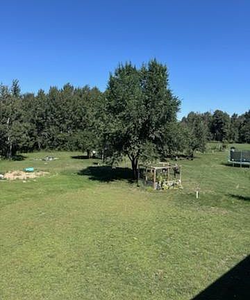 3rd image of 565 Pelican River Rd