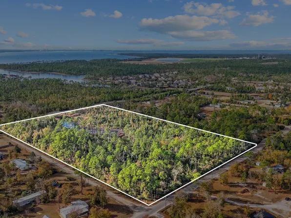 422 Newman Point Rd, Panama City, FL 32409