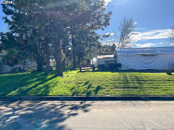 5th image of 4285 Stella St