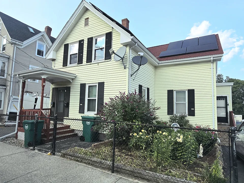7 Wilson St #2