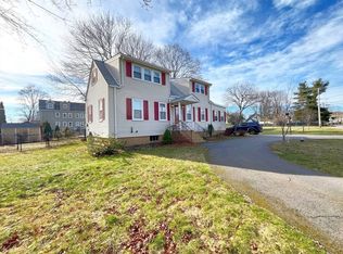 38 Rock St, Mansfield, MA 02048