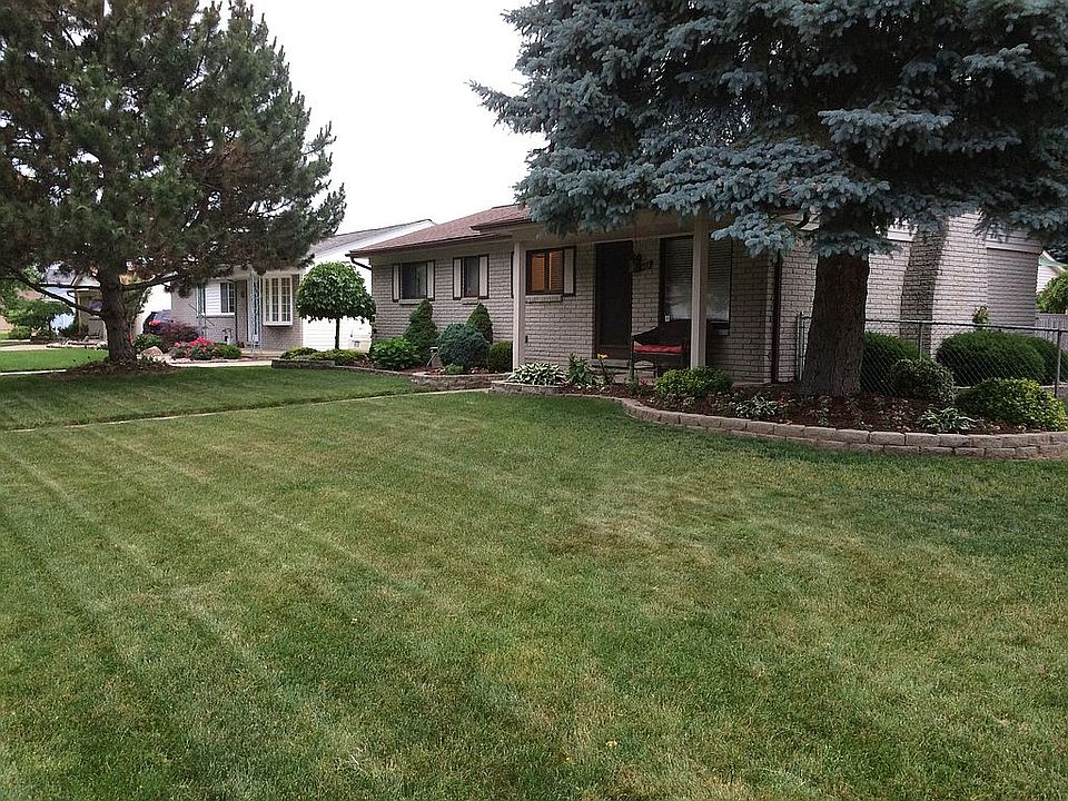 1st image of 14465 Debbie Dr
