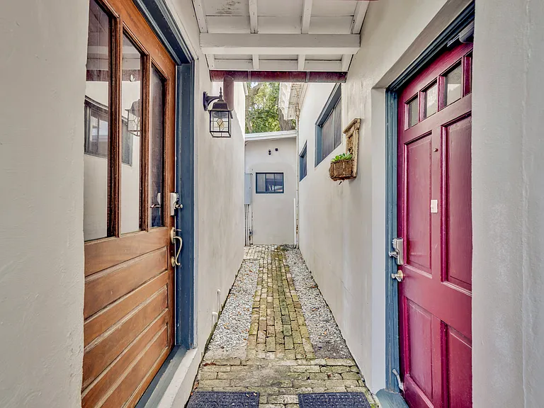 134 Sycamore St — Photo 42