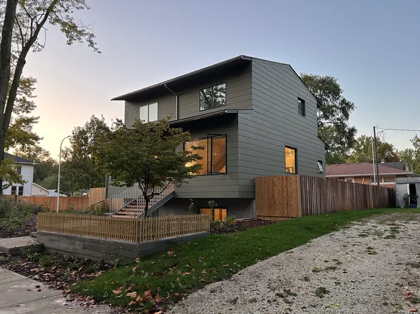 802 E Washington St #B, Urbana, IL 61801