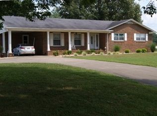 84 Locust Grove Rd, Murray, KY 42071