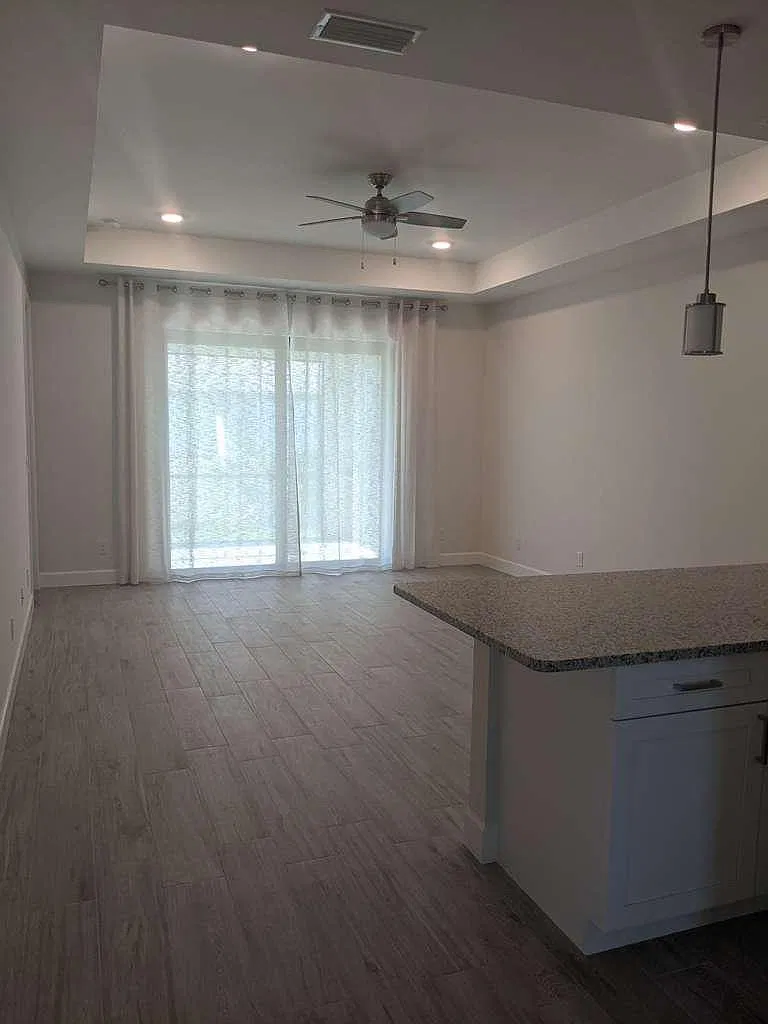 173 Pennfield St — Photo 3