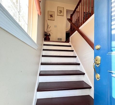 2nd image of 4001 Riddle Ct