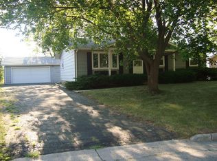 74 Pioneer Ct, Fond Du Lac, WI 54935
