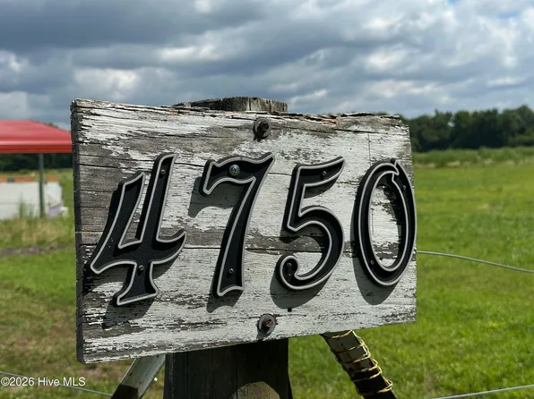 4750 Peacock Road, Whiteville, NC 28472