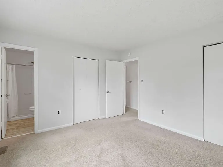 8635 Reinecke Ct — Photo 24