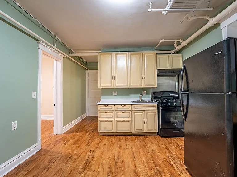 1012 N Oakley Blvd #G — Photo 7