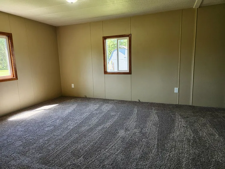 882 E Kelly Rd — Photo 11