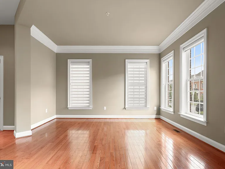 11426 Ellington St — Photo 8