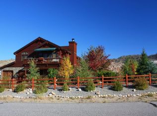 58 Larkspur Dr, Crowley Lake, CA 93546