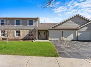 1185 N Village Dr UNIT 2, Round Lake Beach, IL 60073