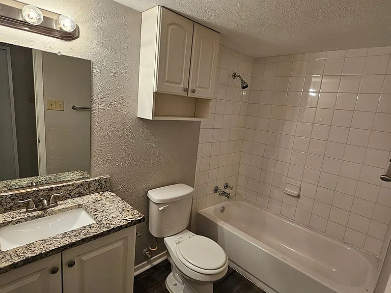 3937 O'Hare Dr — Photo 10