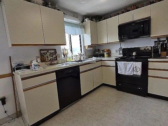 2nd image of 65 Lake Ave APT 808