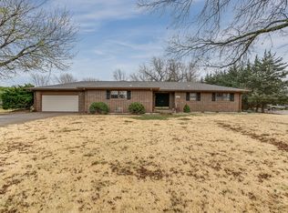 212 S Miles Ave., Valley Center, KS 67147