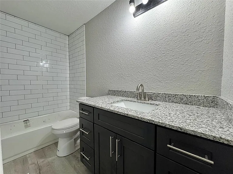 2346 Section Dr — Photo 18