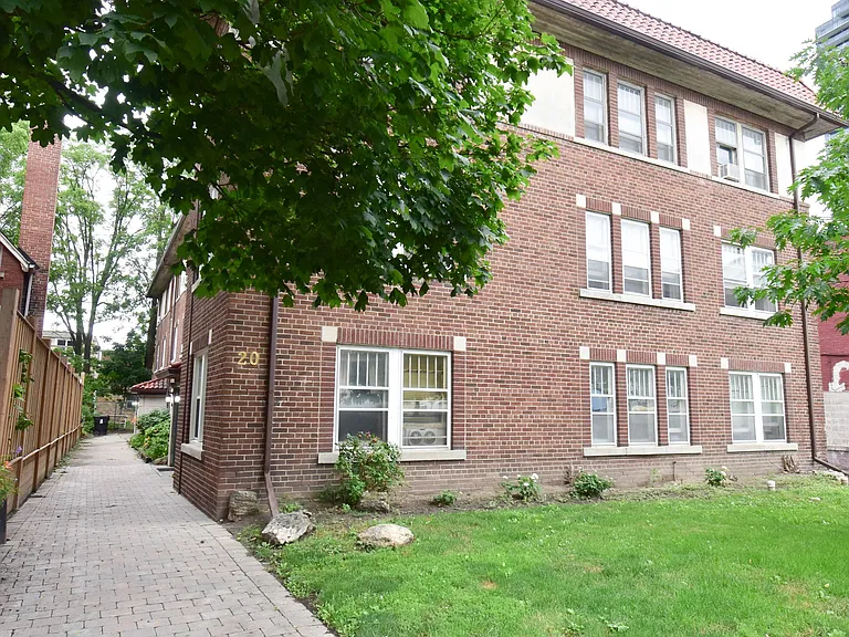 20 Roselawn Ave #11 — Photo 1