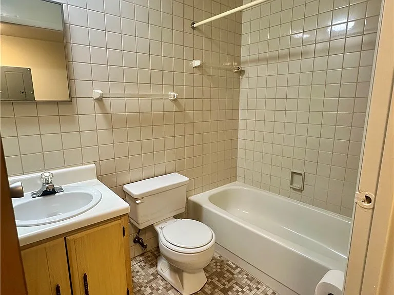 200 Electric Ave #A5 — Photo 8
