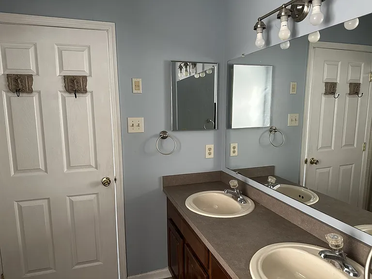 504 Brushy Mountain Rd — Photo 19