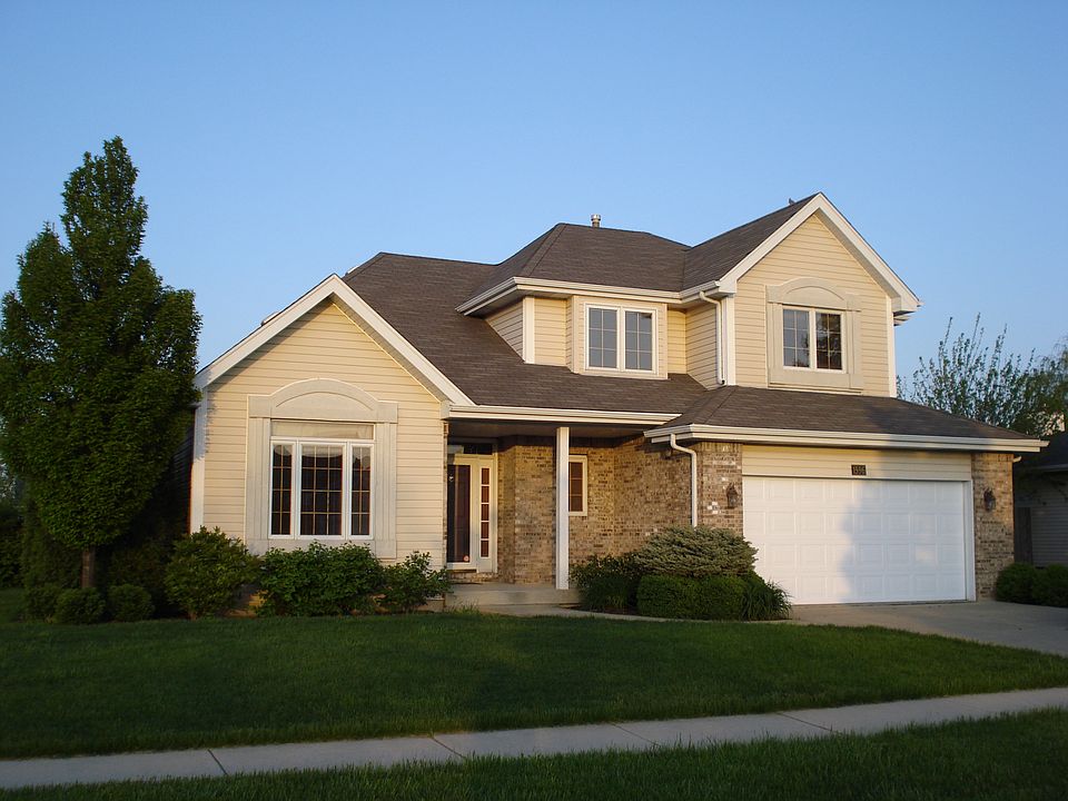 1596 Carver Circle