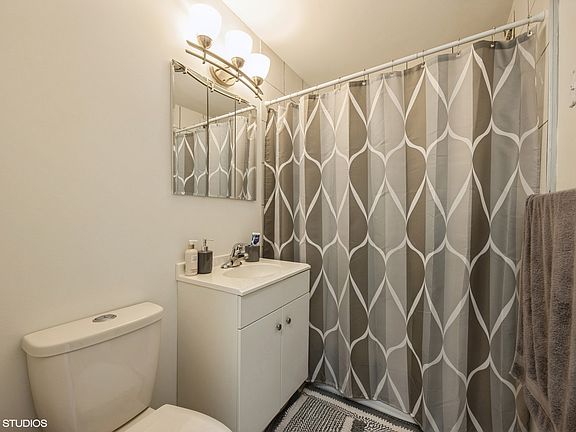 3rd image of 4800 S Chicago Beach Dr APT 2210N