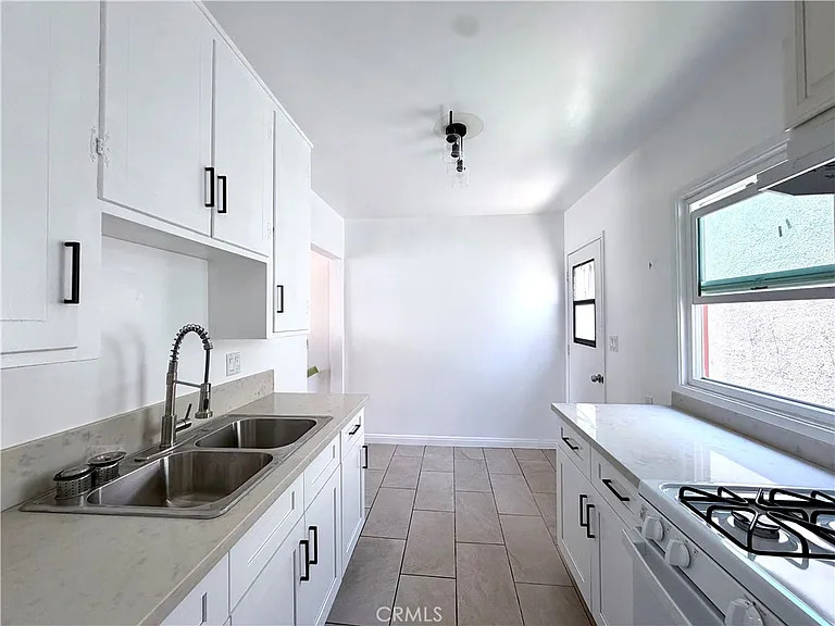 8767 Valley Blvd #15 — Photo 5