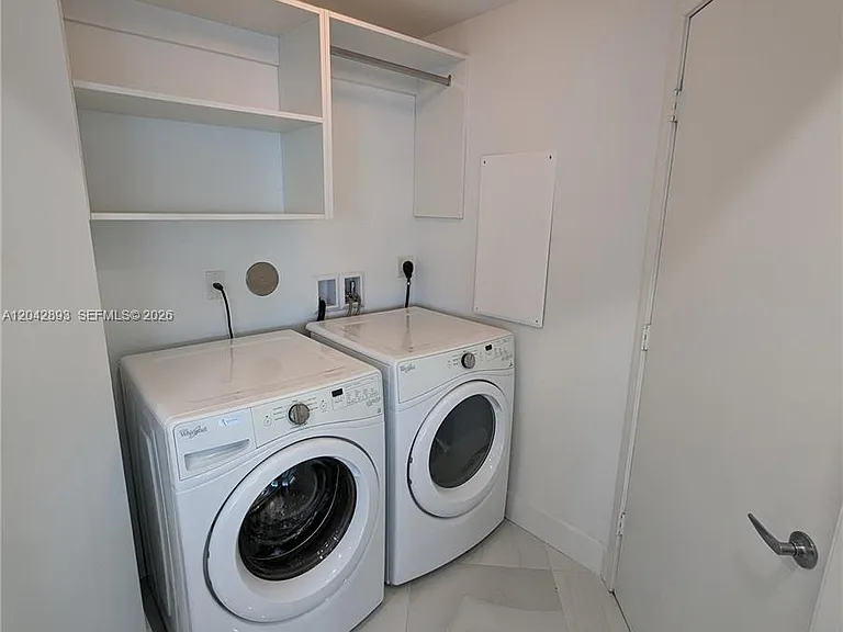 17111 E Biscayne Blvd #1011 — Photo 19