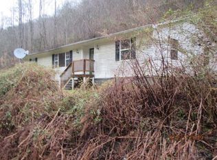 1311 Deel Fork Rd, Grundy, VA 24614