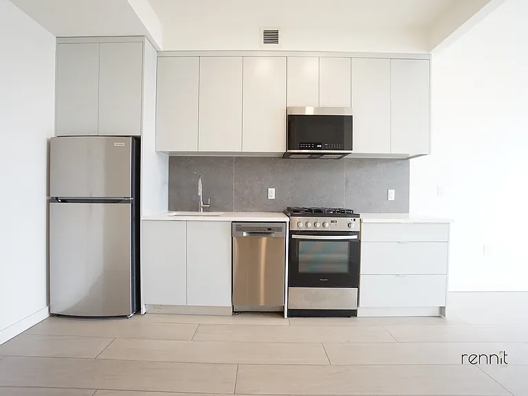 33 Little Nassau St #804 — Photo 2