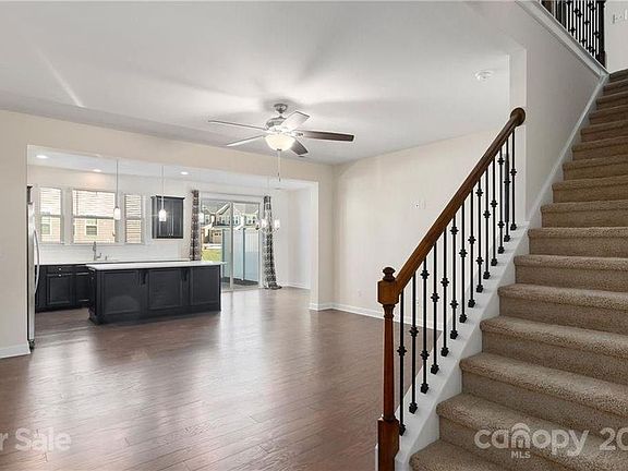 3rd image of 5710 Lachlan Hill Ln