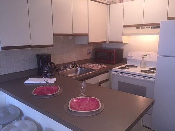 3rd image of 17 70th St Unit 17